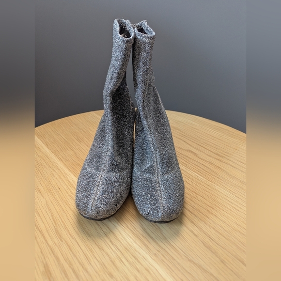 Women's (Size 37) Shimmering Silver No-Slip Ankle Booties With Angled Block Heel - Picture 5 of 16